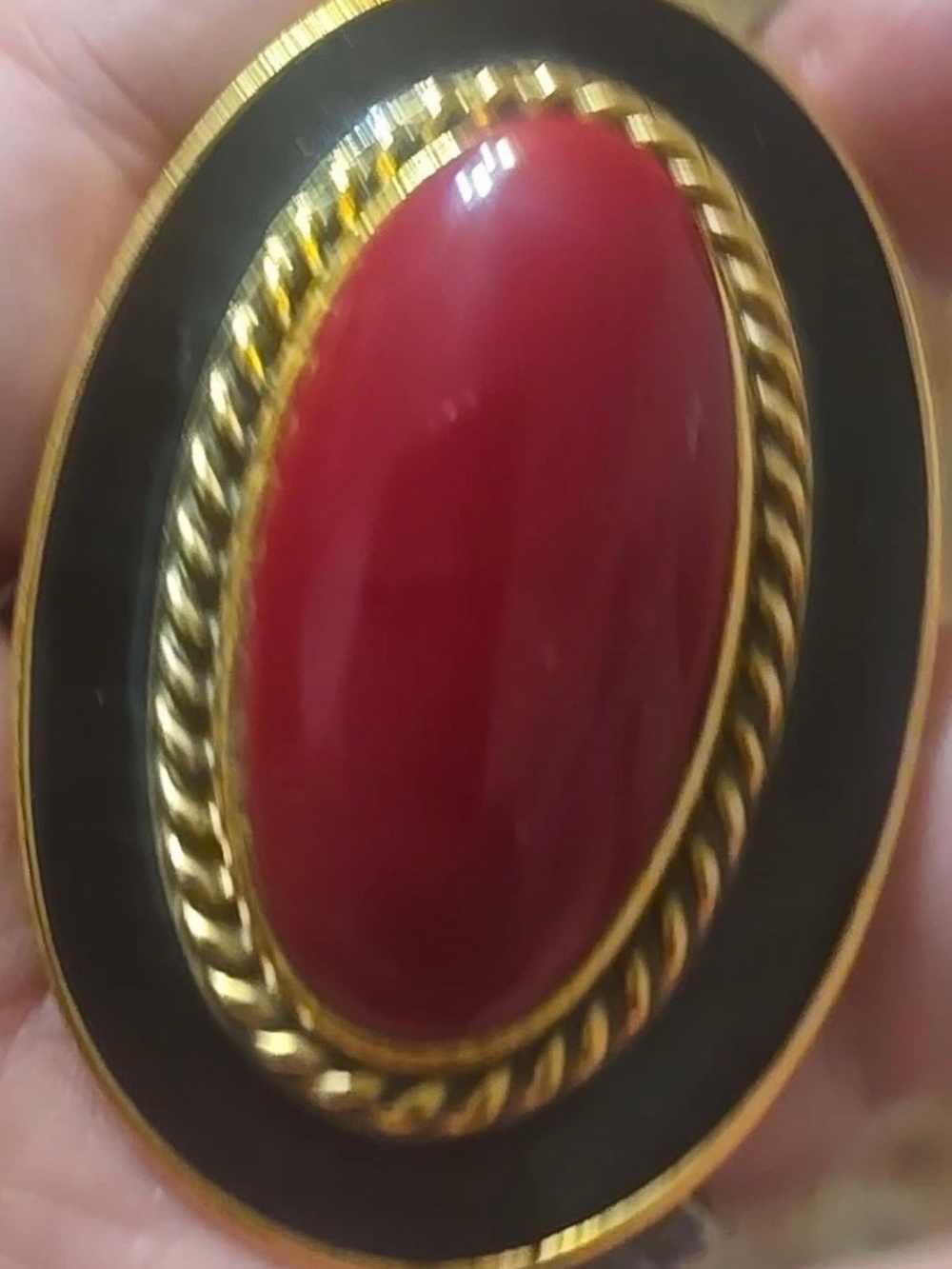 Yves Saint Laurent YSL brooch Large Gold tone Red Stone